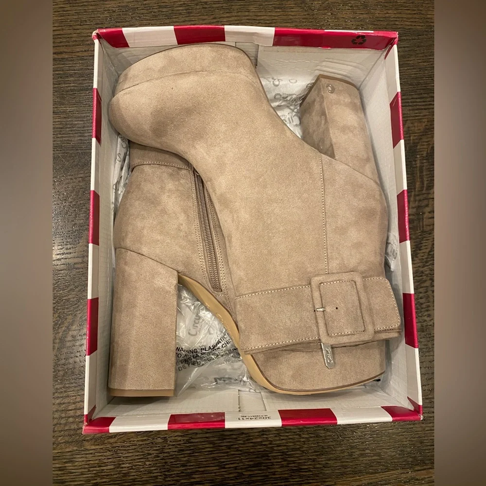 NIB Sam Edelman Alie Platform Bootie in Flint Grey - Picture 3 of 9